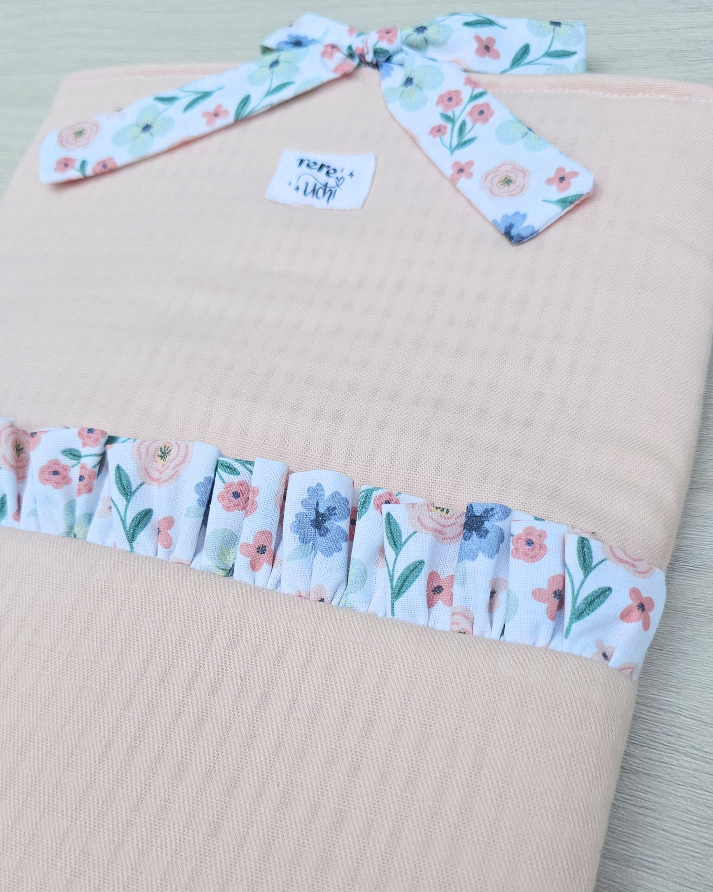 Funda libro grande volantito "flores azules"  STOCK INMEDIATO