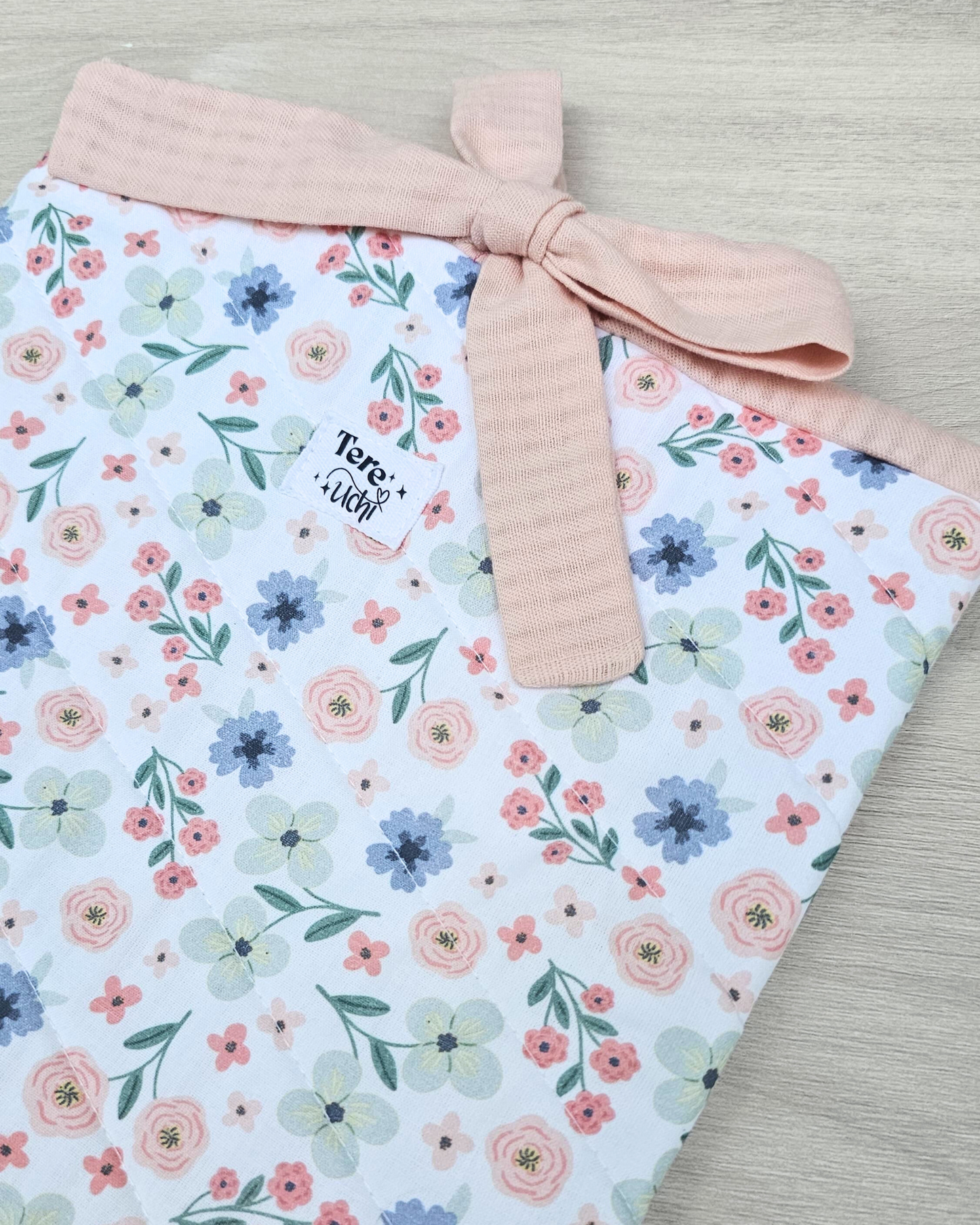 Funda libro grande "flores azules"  STOCK INMEDIATO