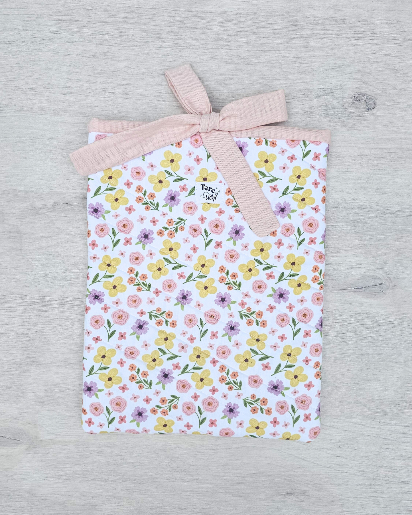 Funda libro grande "flores amarillas"  STOCK INMEDIATO